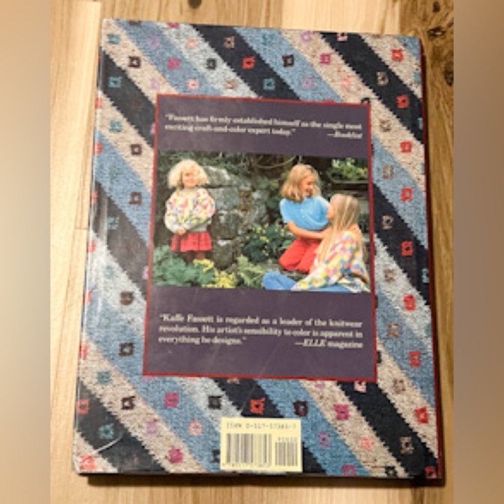 Knitting Pattern Book - Picture 3 of 3